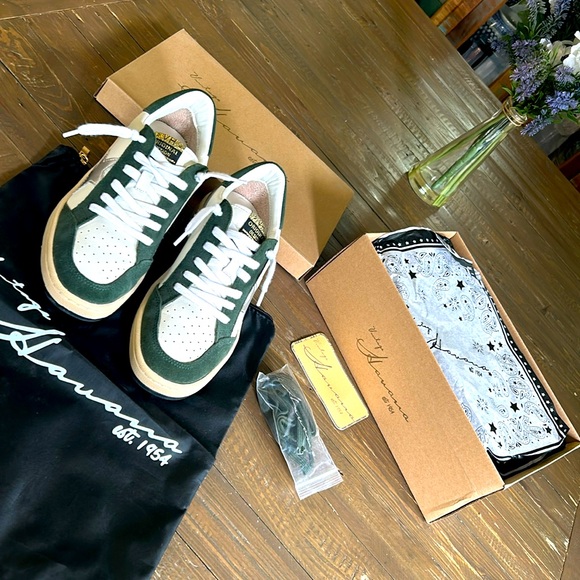 💜 SOLD 💜 NIB Vintage Havana Winifred court sneakers. Size 7.5 - Picture 2 of 12